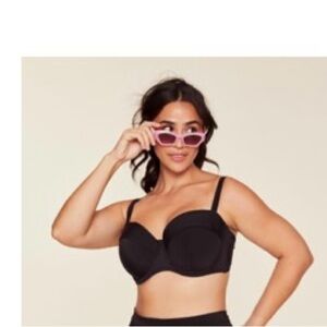 Black Women's swimsuit top adoreme Vivien contour plus new never worn 40b
